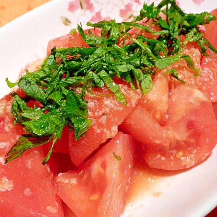 塩麹とポン酢で簡単♪トマトと大葉の☆和風サラダ